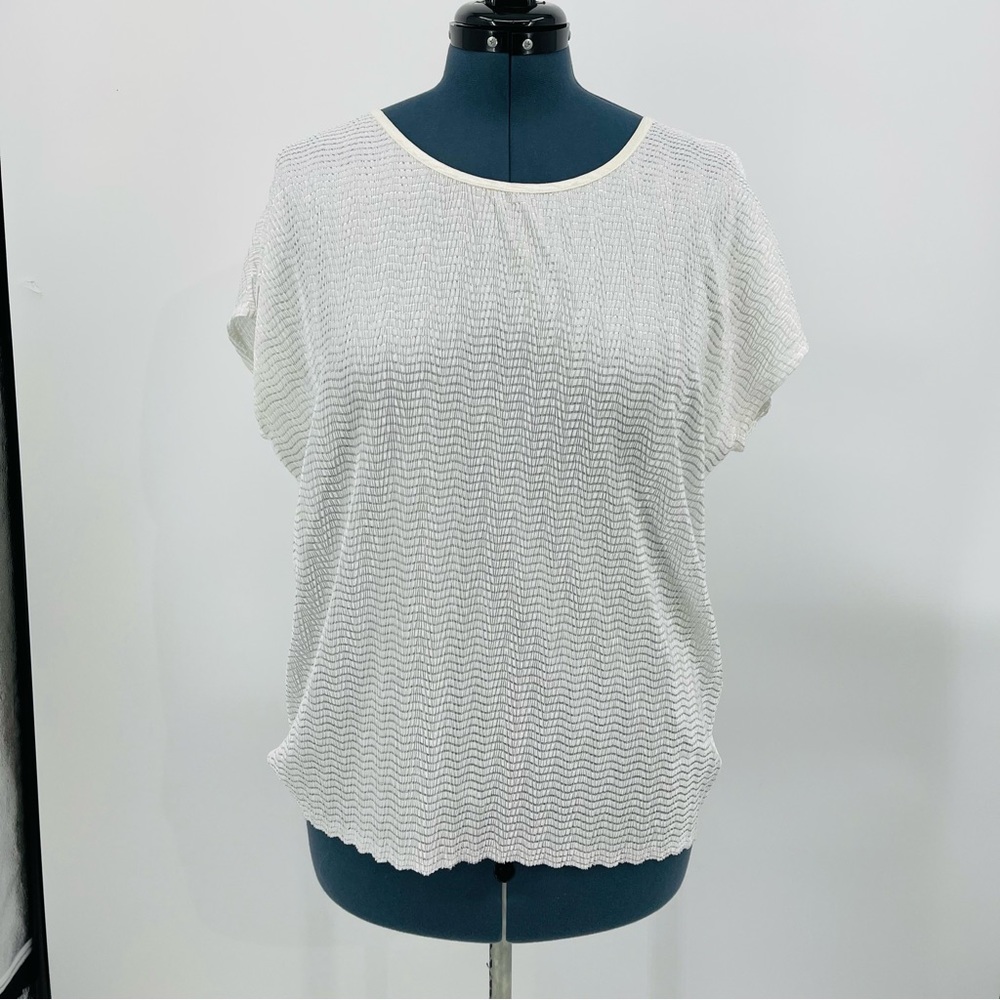 Elementz, Women’s sleeveless shirt , good condition , preowned, 2XL